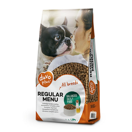 Regelmäßiges Hundefutter + Snack-Paket